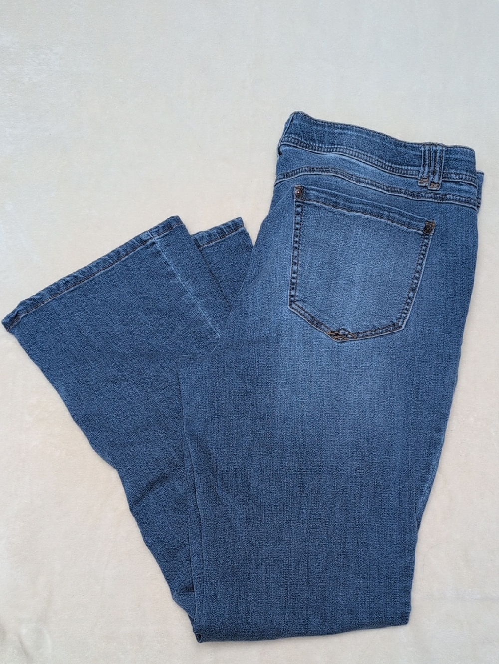 Wit & Wisdom ab'solution Itty Bitty Bootcut Jeans In Light Blue, Size 16